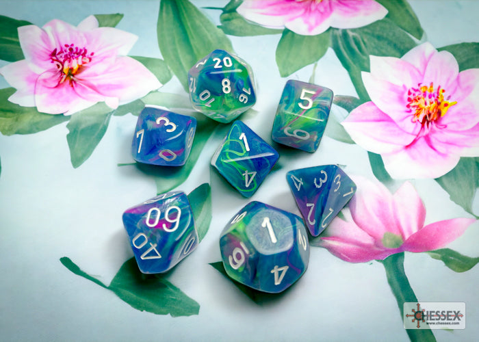 Chessex - Festive Polyhedral 7 Dice Set - Waterlily & White - 0